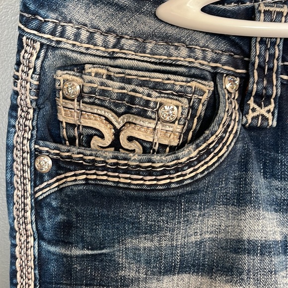 Rock Revival Easy Skinny Jeans, size 30, stretchy jean material. Great condition - Picture 2 of 8